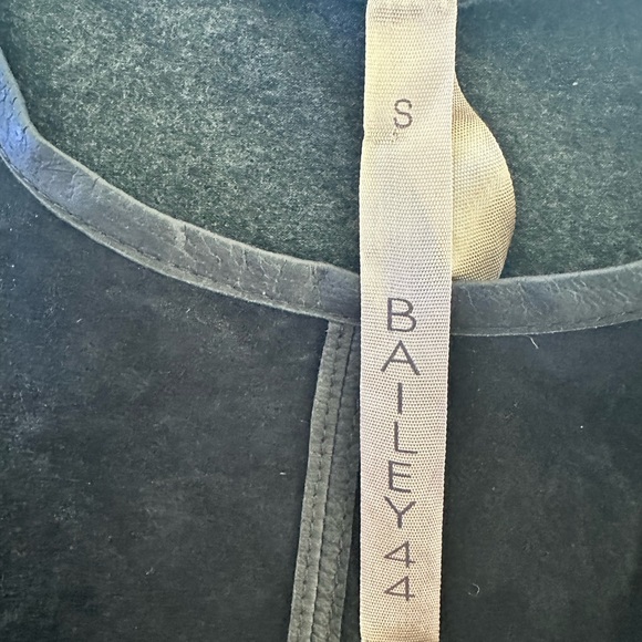 Bailey 44 Black Suede Top Size S - Picture 7 of 7